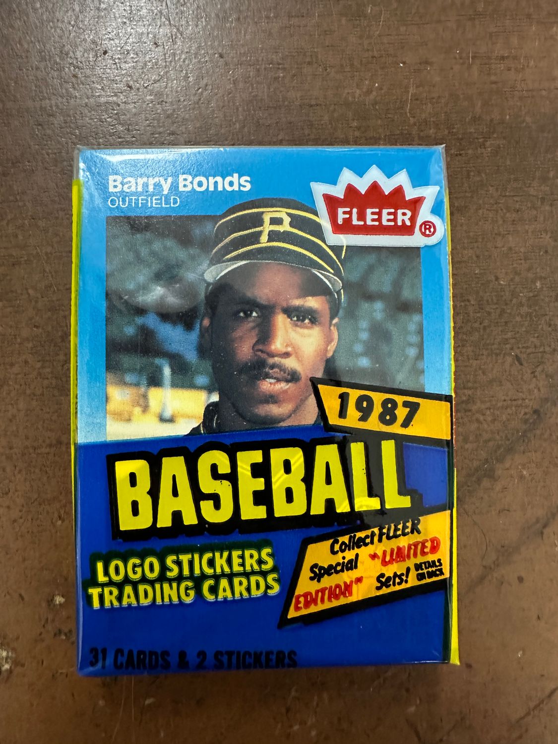 1987 Fleer Sealed Cello Pack w/ Barry Bonds rookie on Top