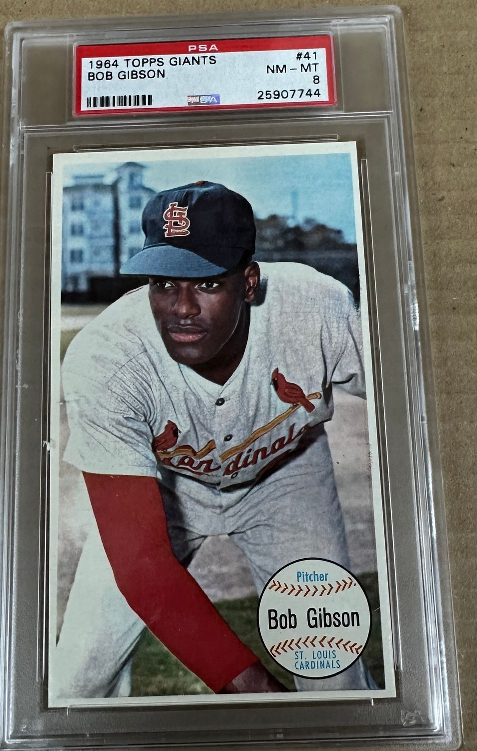 1964 Topps Giants #41 Bob Gibson PSA 8