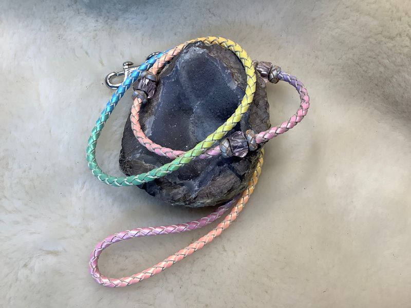 Beaded Braided Kangaroo Leather Show Lead