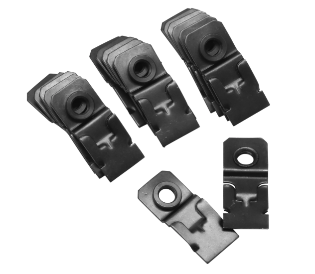 Clip-Set Kotflügel Hinten an Karosserie