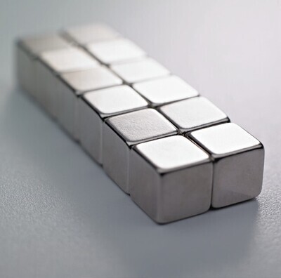 4er-Set Quadratmagnete silber, 10 x 10 mm