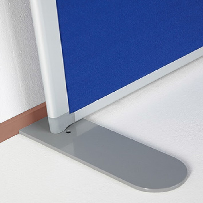 Fuss an der Wand anstehend, 10 x 30 x 1 cm