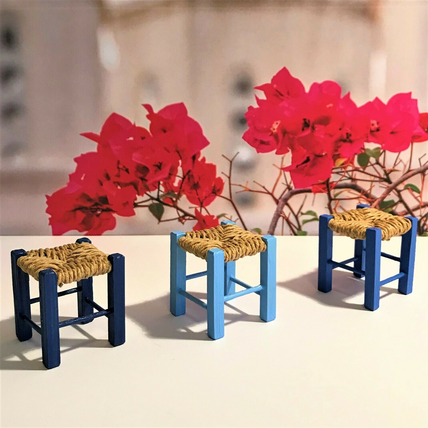 Miniature stool (different colors)