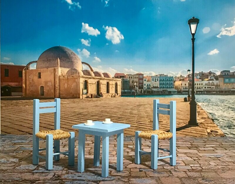 Miniature chairs and table (different blue colors)