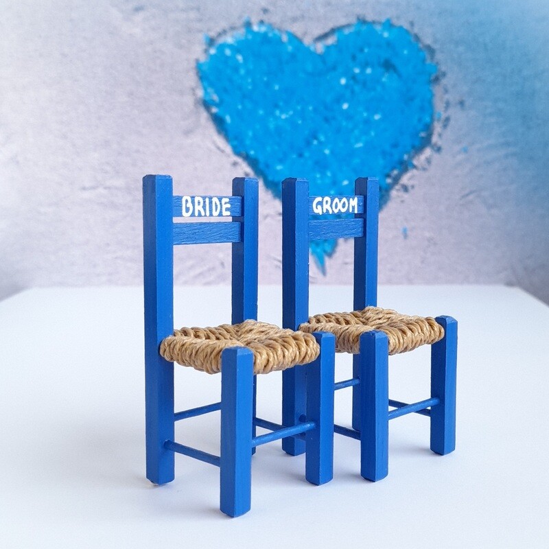 Miniature chairs with handwritten name (different colors)