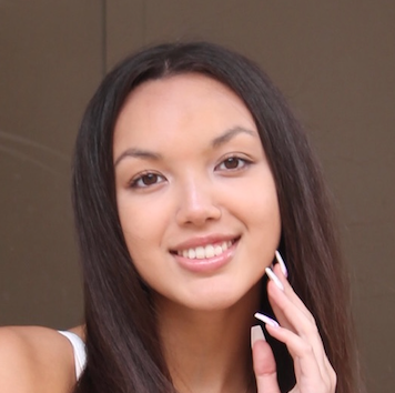 Alena J.