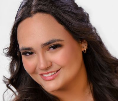 Izabel W.