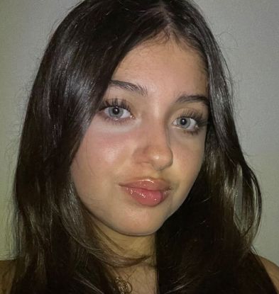 Alejandra L.