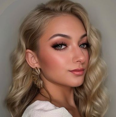 Sienna R.