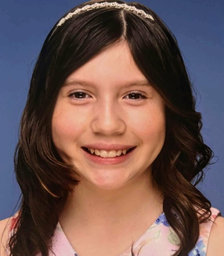 Sienna S.
