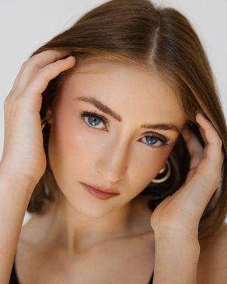 Madalynn W.