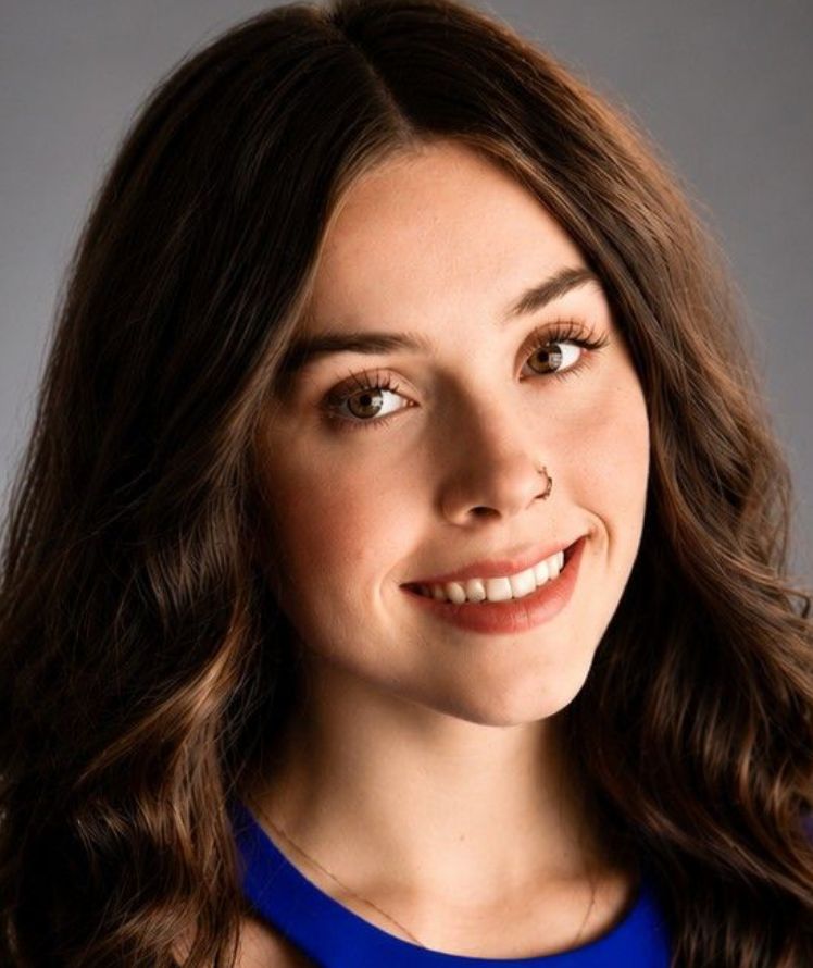 Sienna W.
