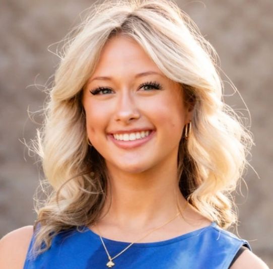Elizabeth Paige S.