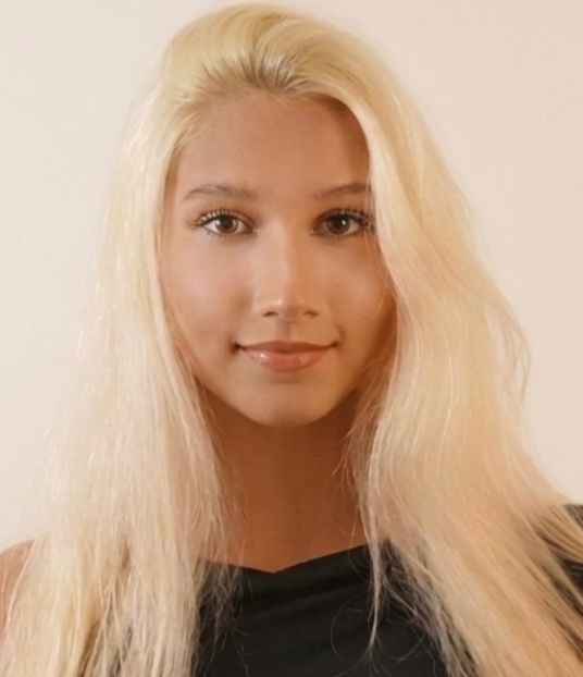 Cassie L.