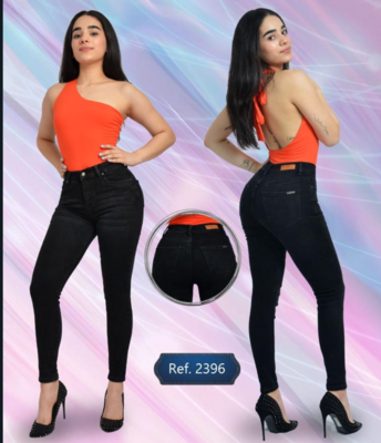 Pantalón Skinny Negro con deslave Pantalón Skinny Negro con deslave