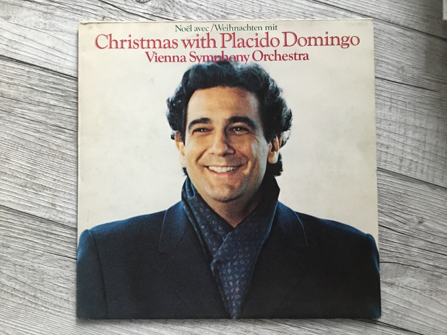 PLACIDO DOMINGO - Christmas With Placido Domingo
