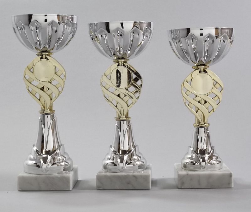 Pokalserie 778/1-3, silber-gold