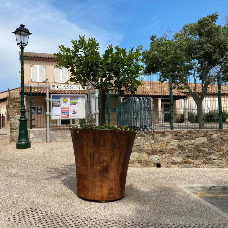 Pot Vogue rond 800 finition Corten