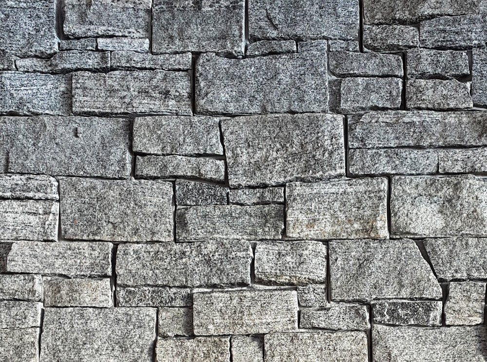 Grauer Granit - Naturstein Verblender (Steinpaneel-System / volle Kiste)