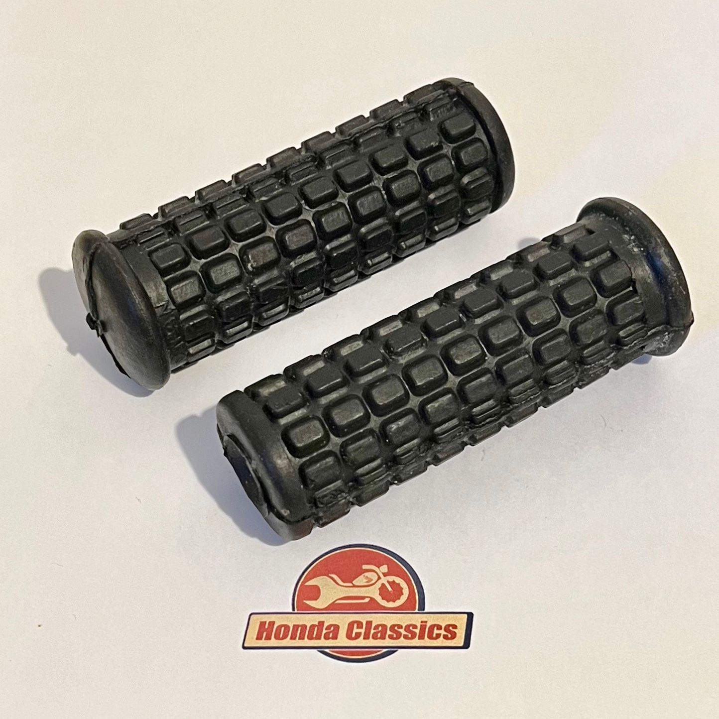 Footrest Step Rubber, Pair. 50661-268-000P