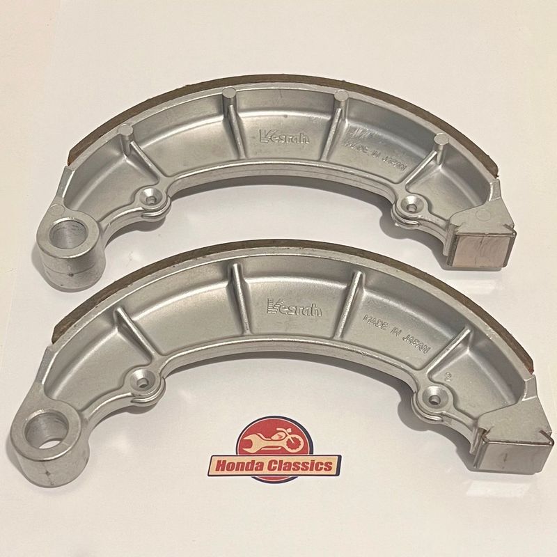 Brake Shoes, Front or Rear - VESVB117