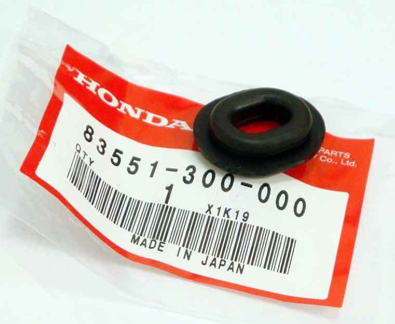 Rubber Grommet, Side Cover 83551-300-000