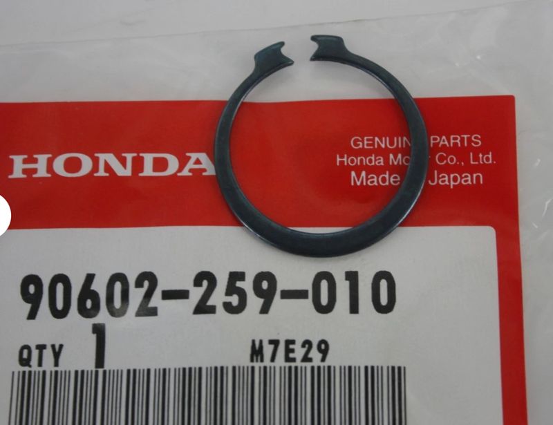 Circlip Set-Ring 25mm. 90602-259-010 Circlip Set-Ring 25mm. 90602-259-010