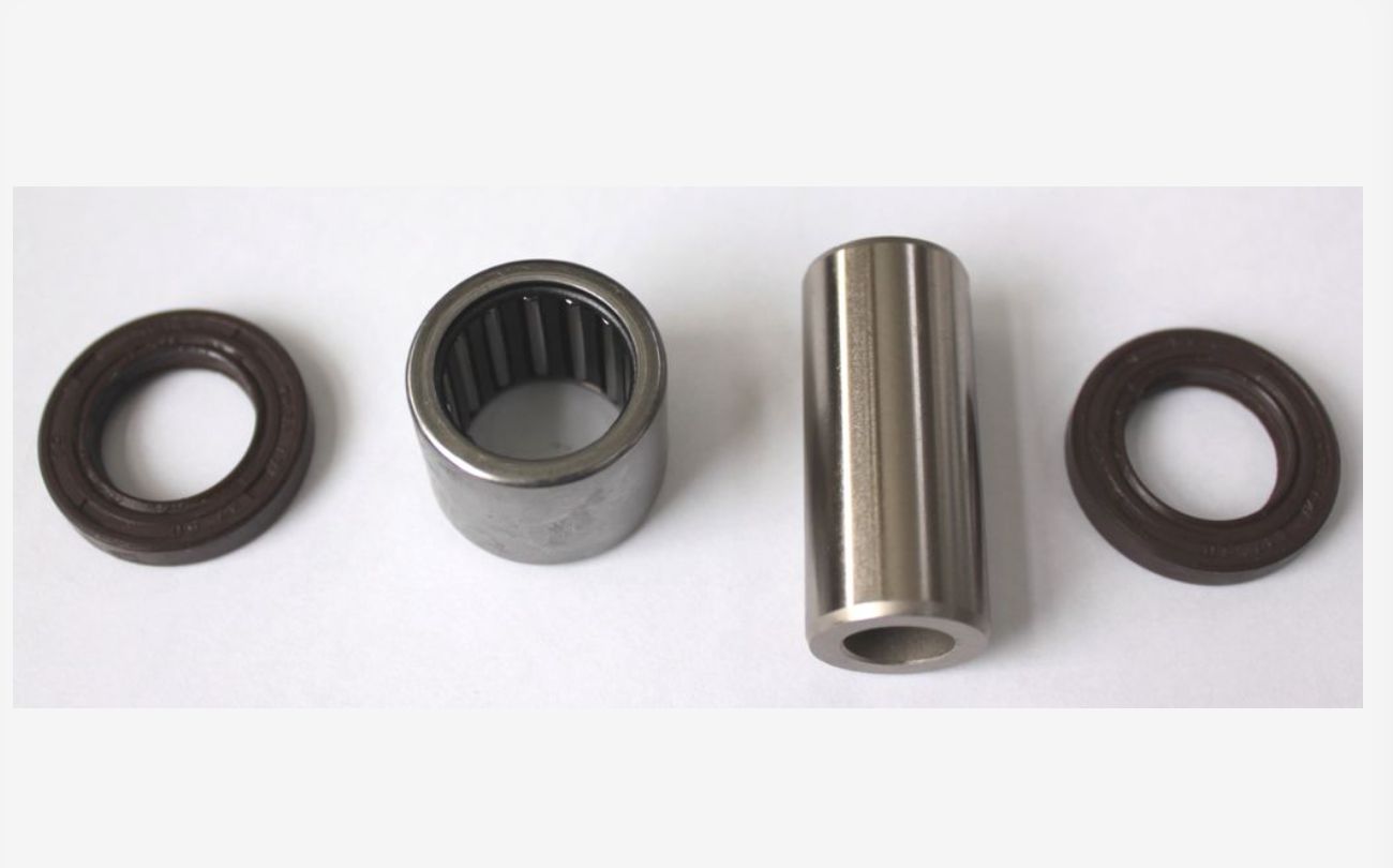 Rear Suspension Link Repair Set. KIT134 Rear Suspension Link Repair Set. KIT134