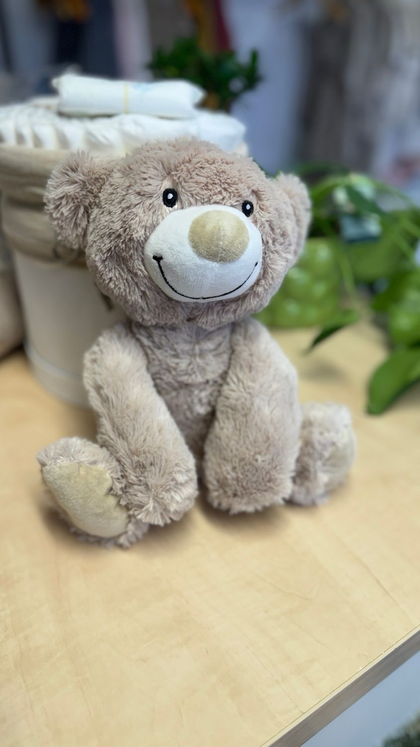 Klassischer hellbrauner Teddy mit Name | Stofftier mit Name | Kuscheltier als Geschenk zur Geburt | Babyparty | Geschenke für Mädchen oder Jungen 🧸