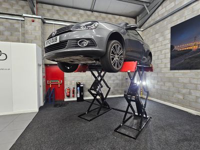 STL35 3.5 TON FULL RISE SCISSOR LIFT