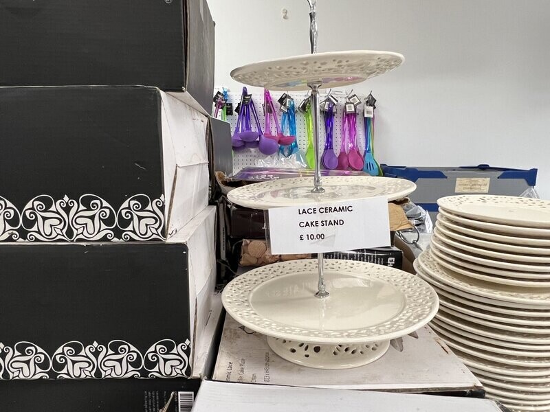 Make your own cake stand
