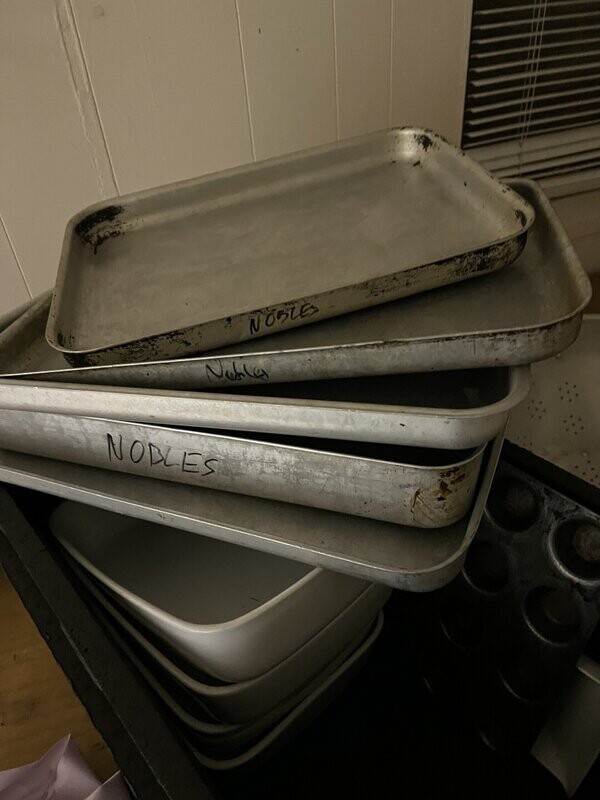 Roasting tin