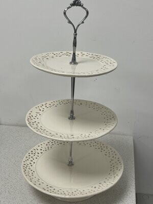 Lace ceramic cake stand