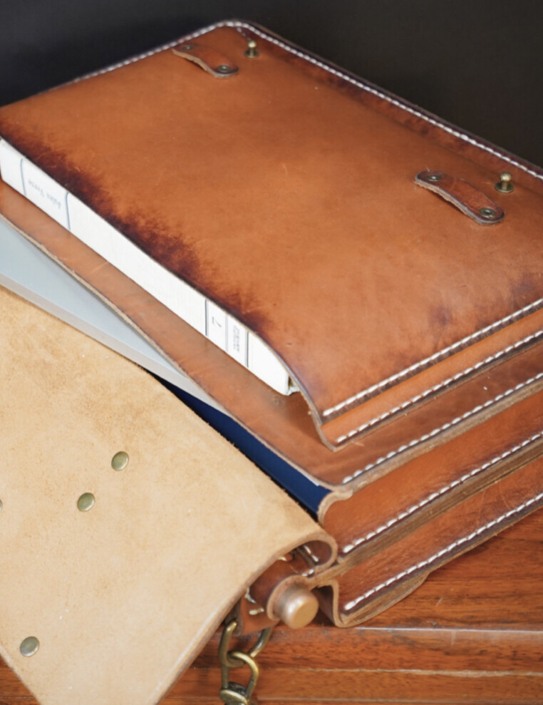 Próximo Thrice Briefcase 