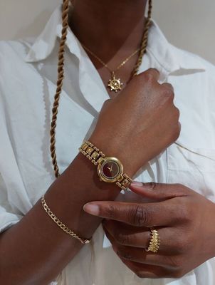 WRIST WATCH