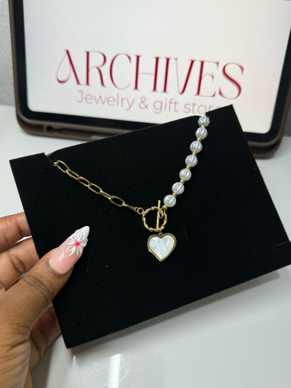 Prisy Pearl Necklace