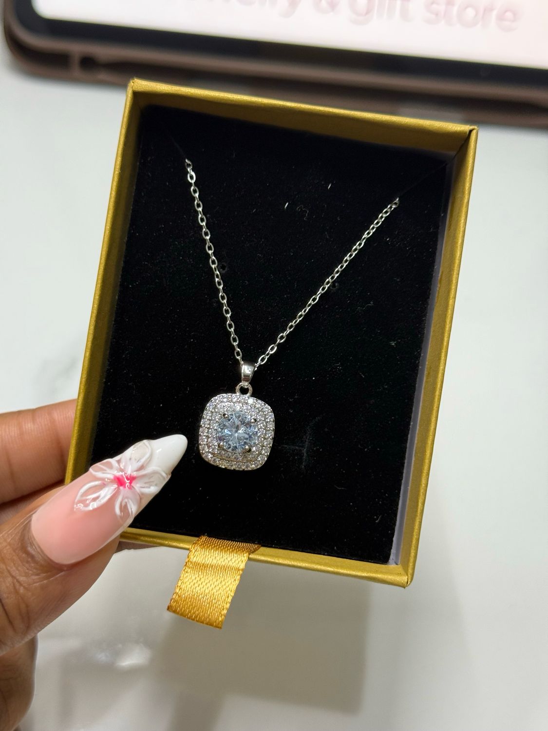 Hazel Necklace