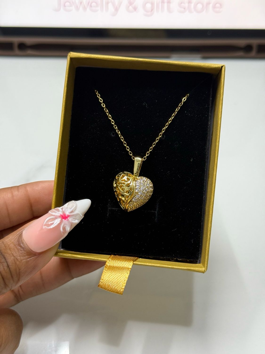 Hazel Necklace