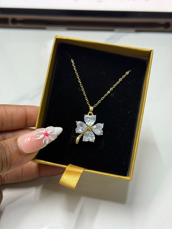 Hazel Necklace