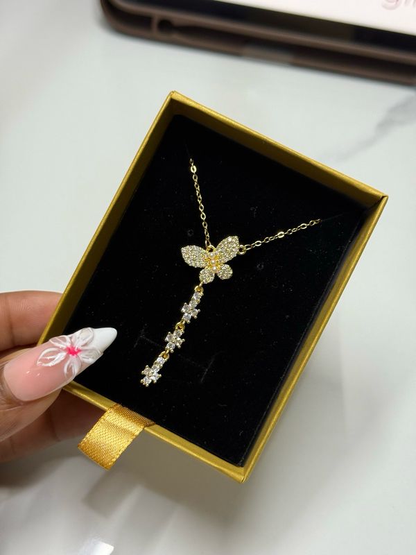 Hazel Necklace