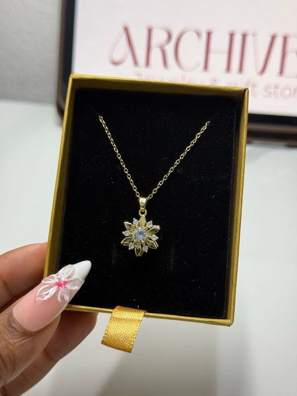 Hazel Necklace