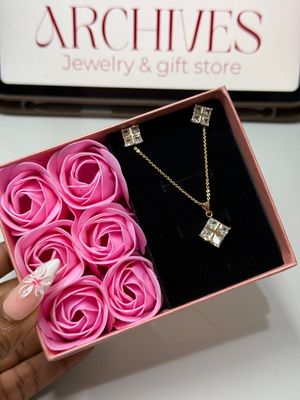 GIFT PACKAGES
