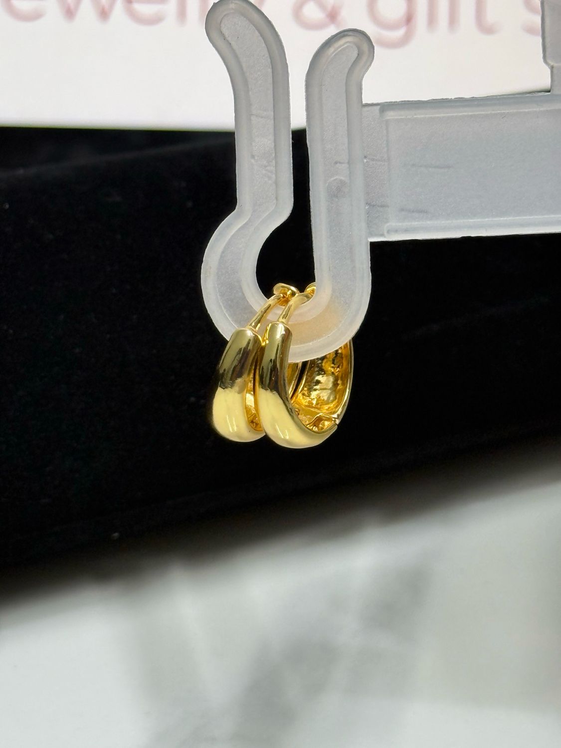 Elen Hoop Earrings