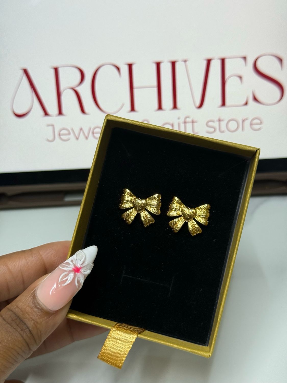 Ribbon Stud Earrings