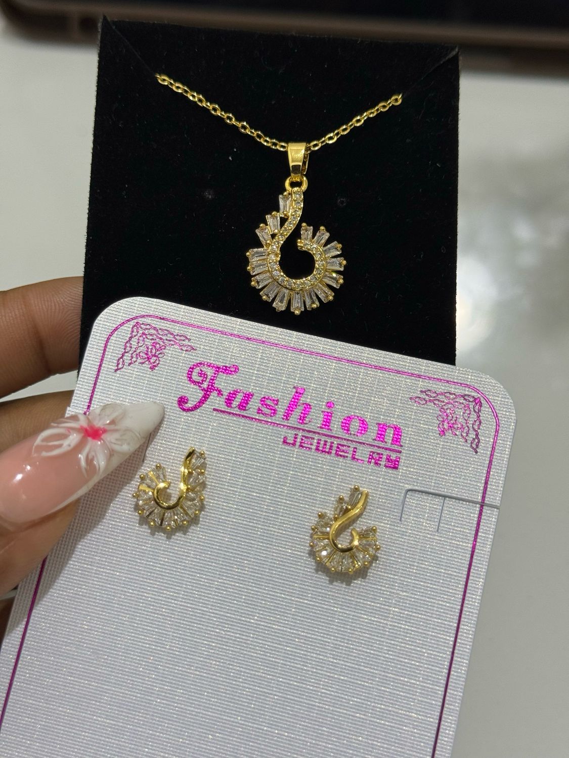 Nina Necklace