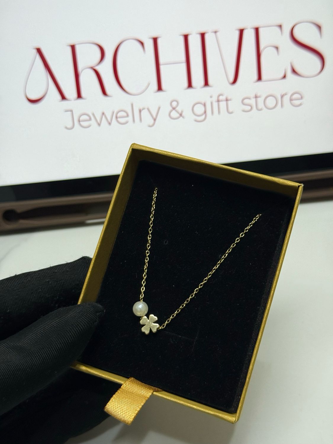 Bella Pearl Necklace
