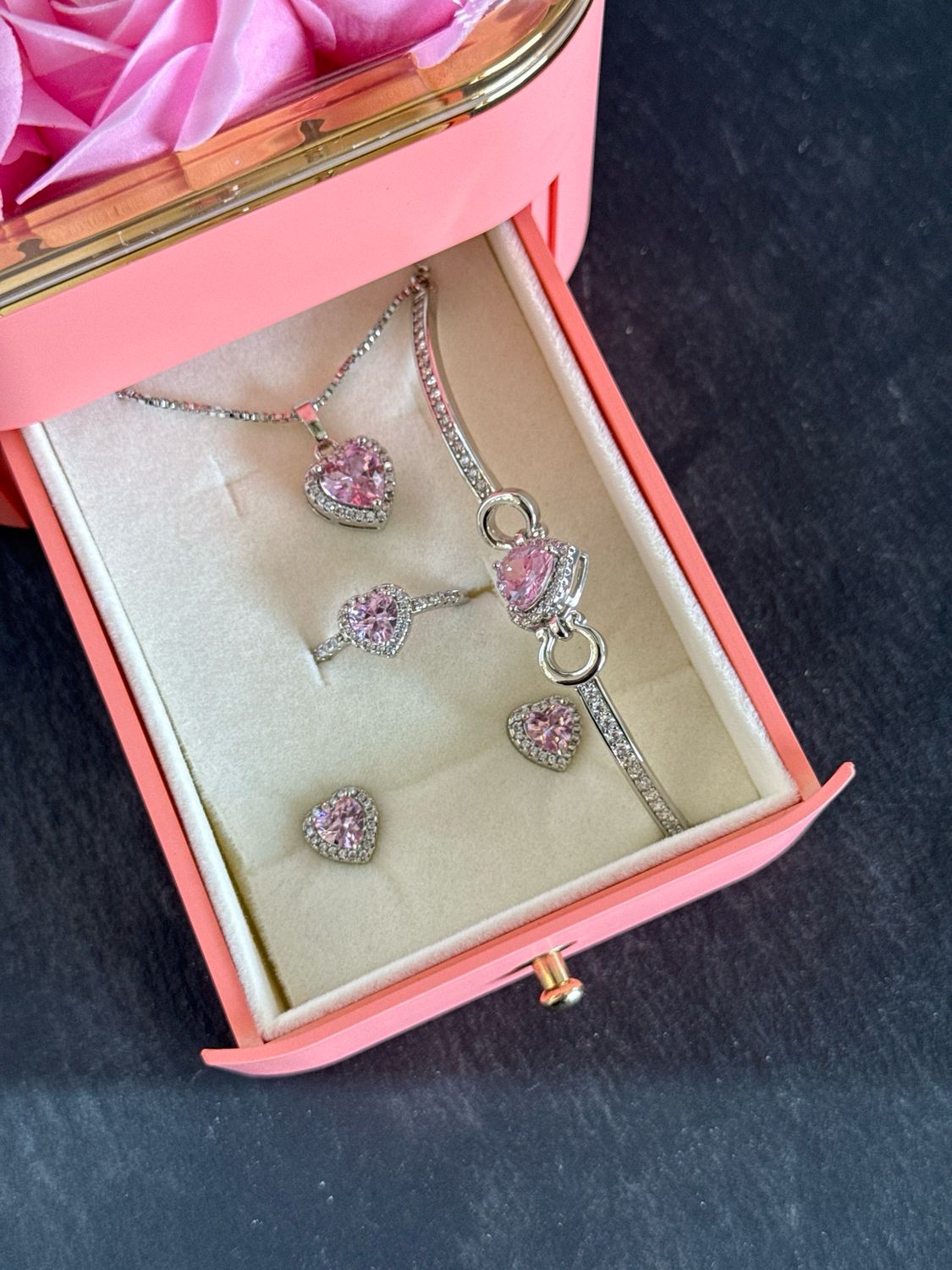 Isla Preserved Rose Gift Set