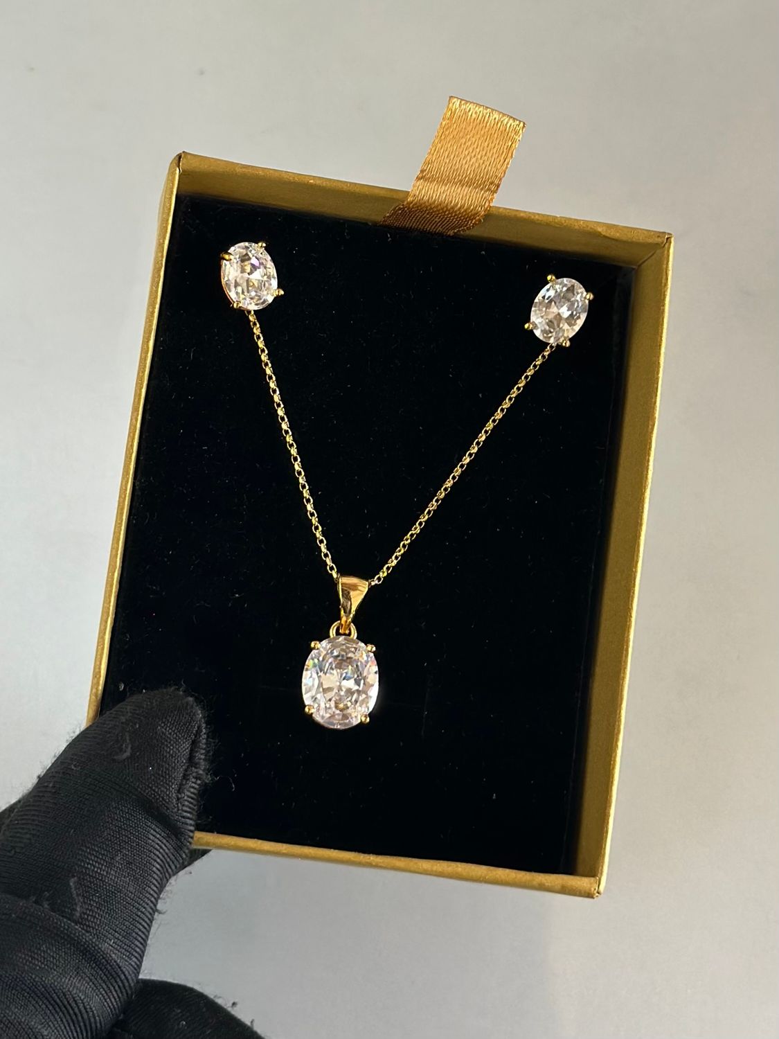 English Gold Necklace