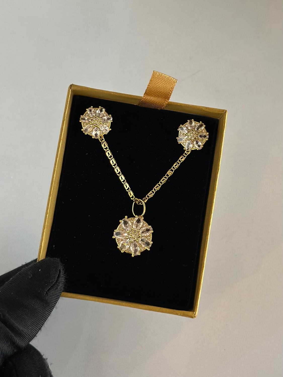 English Gold Necklace