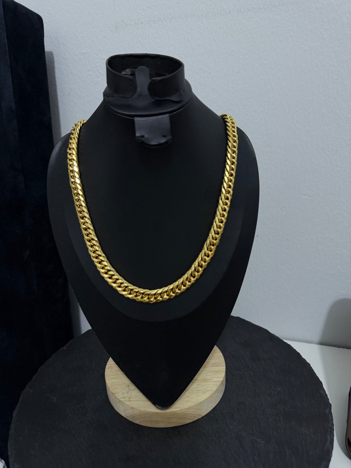 David male necklace